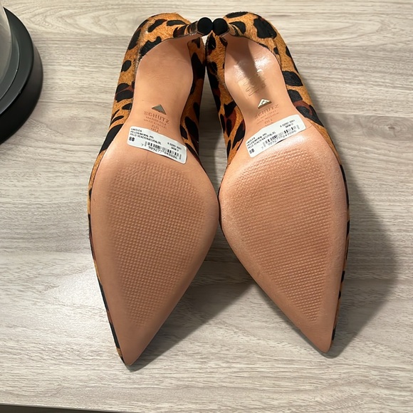 Leopard print Schutz pump - Picture 3 of 6